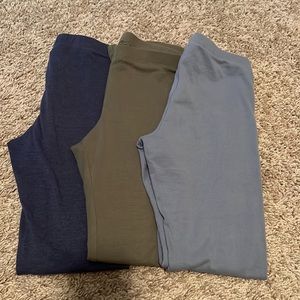 Three pairs Old Navy leggings